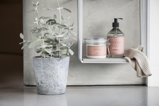 9eb7b63a-ee7d-4785-86e1-40b86916a733