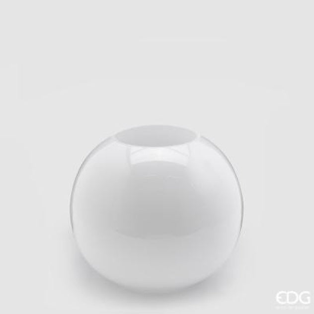 eac666e7-4a77-46d0-a94a-3aeed56c3f78